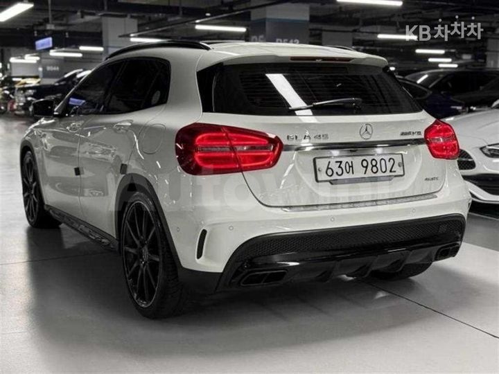 Mercedes Benz GLA Class 2015 — 3