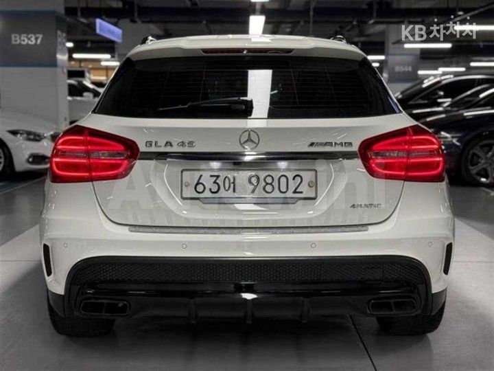 Mercedes Benz GLA Class 2015 — 4