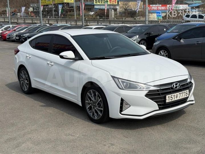 Hyundai Avante 2019 — 2