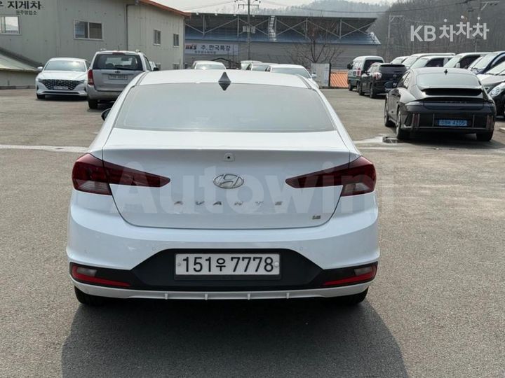 Hyundai Avante 2019 — 4