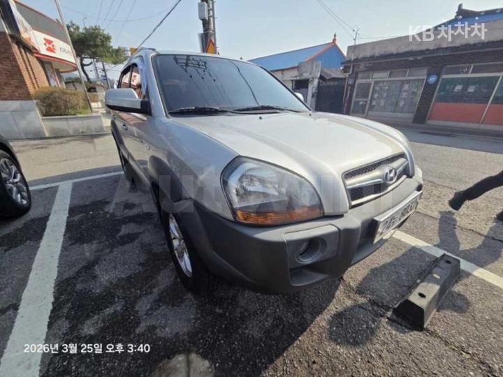 Hyundai Tucson 2009 — 2