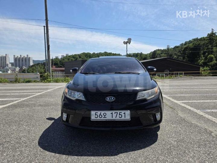 Kia Forte 2010 — 2