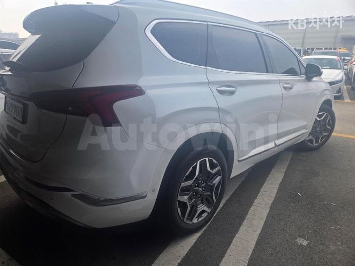 Hyundai SantaFe 2022 — 4