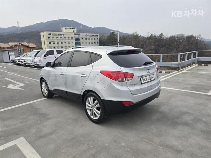 Hyundai Tucson 2012 — 5