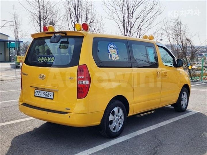 Hyundai Starex 2015 — 2
