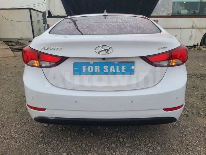 Hyundai Avante 2015 — 4