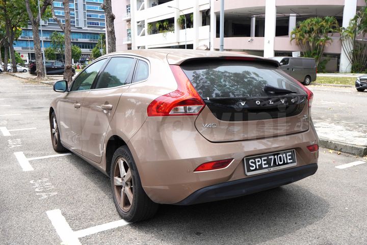 Volvo V40 2016 — 3