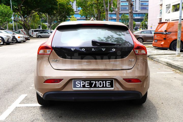 Volvo V40 2016 — 4