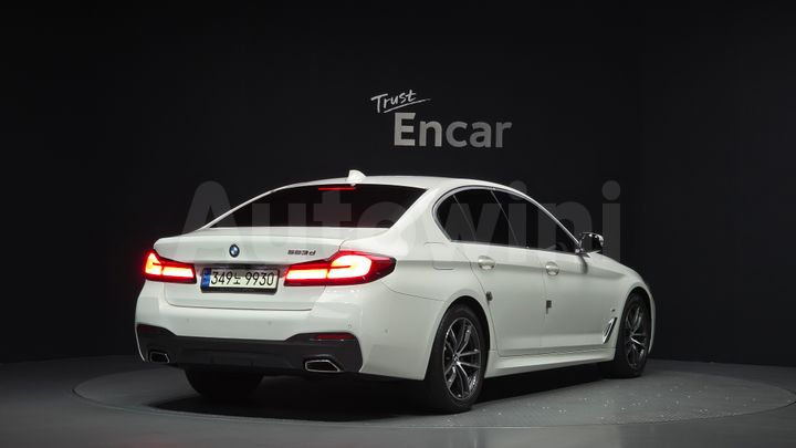 BMW 5 Series 2021 — 2