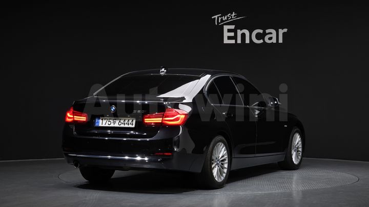 BMW 3 Series 2016 — 2