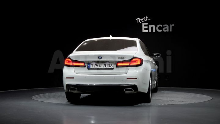 BMW 5 Series 2023 — 4