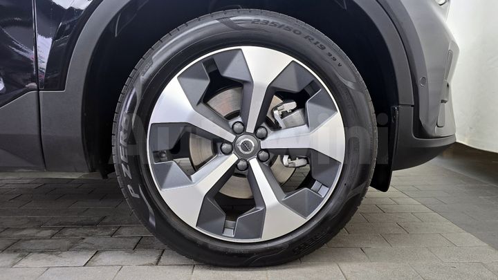 Volvo XC40 2023 — 5