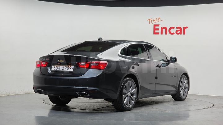 Chevrolet Malibu 2018 — 3