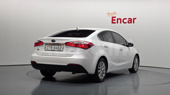 Kia K3 2013 — 2