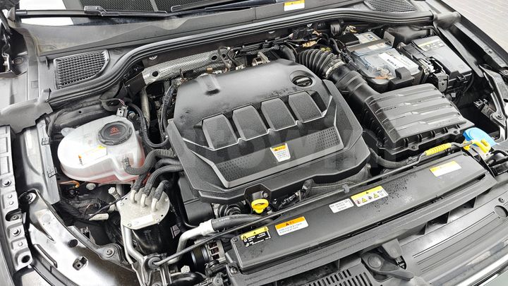 Volkswagen Golf 2022 — 5