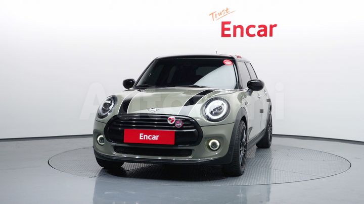 Mini Cooper 2020 — 3