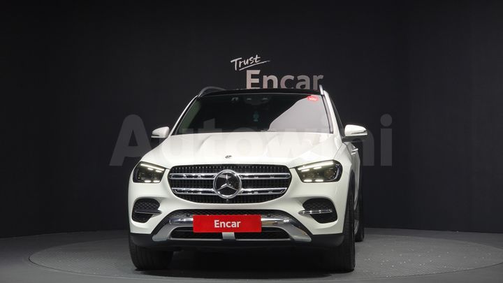 Mercedes Benz GLE Class 2024 — 3