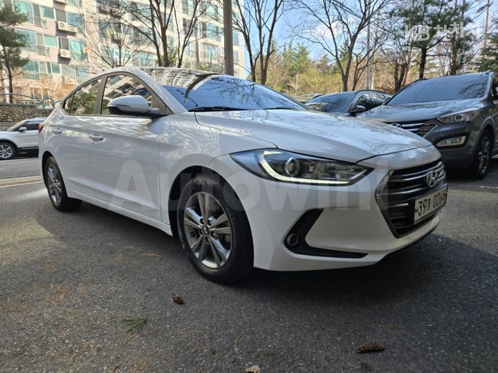 Hyundai Avante 2017 — 3