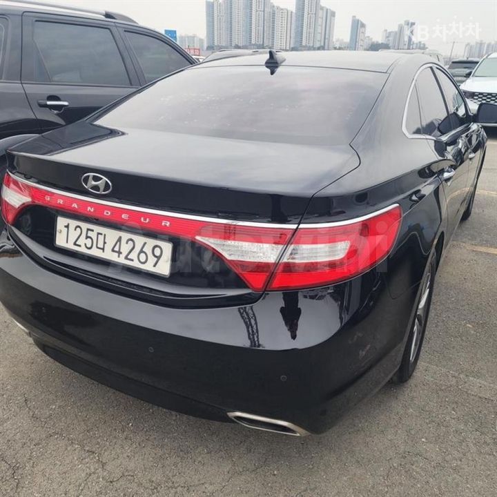 Hyundai Grandeur 2017 — 5