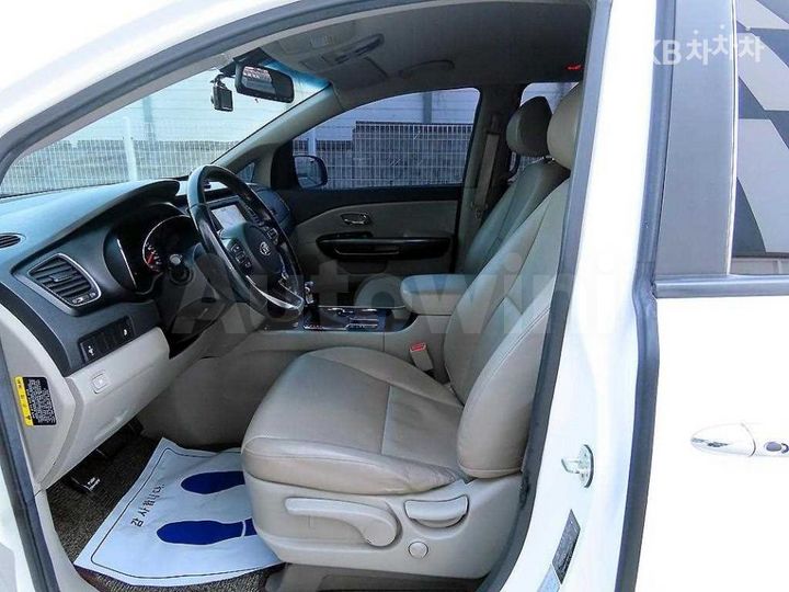 Kia Carnival 2019 — 5