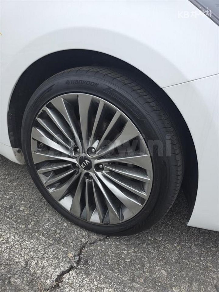 Kia K7 2017 — 4