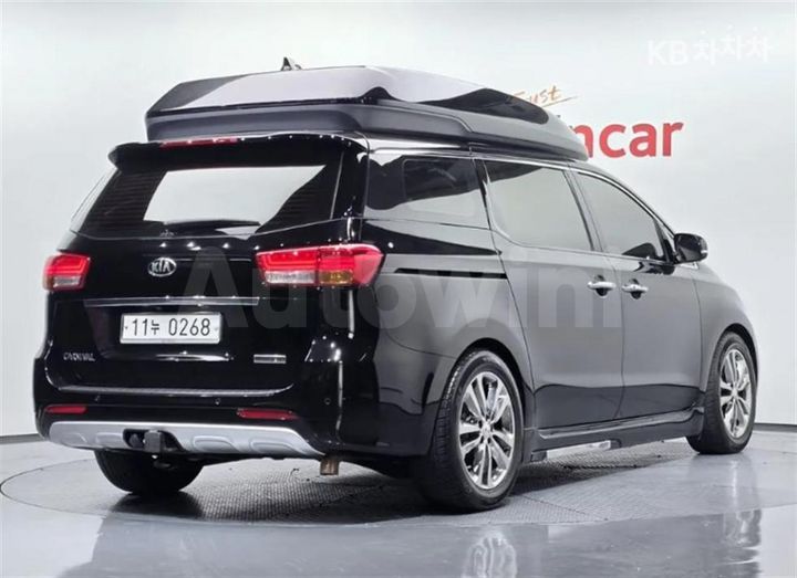 Kia Carnival 2017 KNAME811BHS277863 — 2