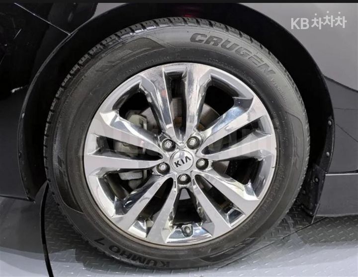 Kia Carnival 2017 KNAME811BHS277863 — 4