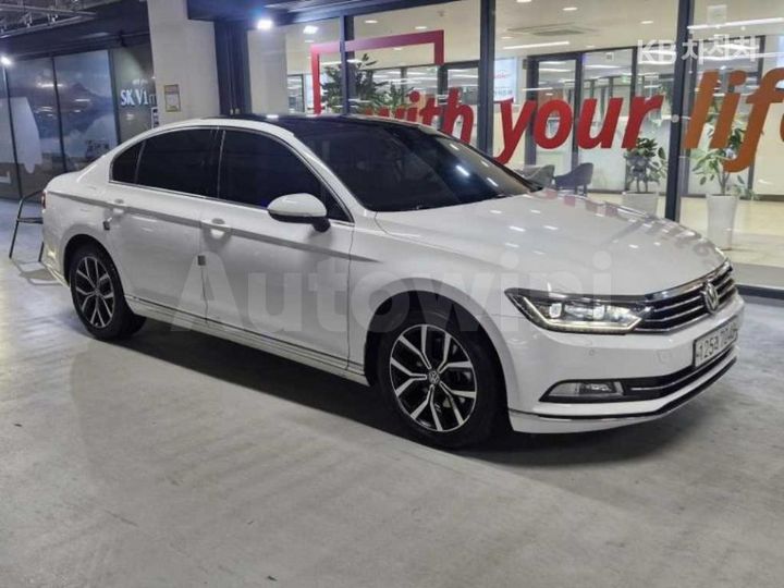 Volkswagen Passat 2018 — 2