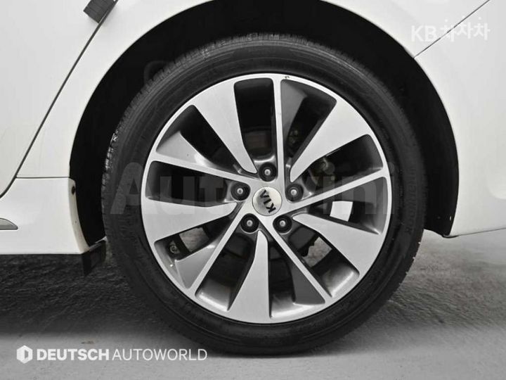 Kia K5 2016 — 5