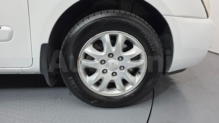 Kia Carnival 2013 — 5