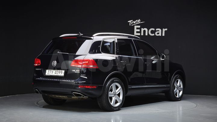 Volkswagen Touareg 2014 — 2