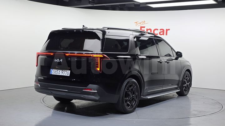Kia Carnival 2025 — 2
