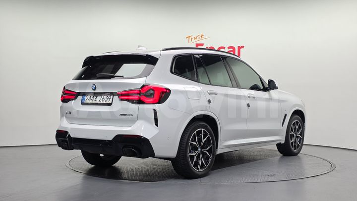 BMW X3 2023 — 2