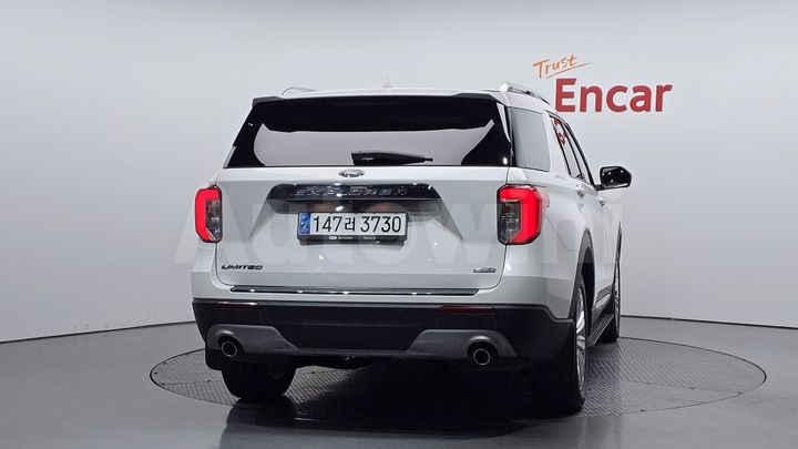 Ford Explorer 2020 — 3