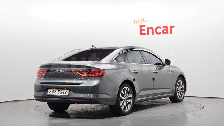 Renault SM6 2016 — 2