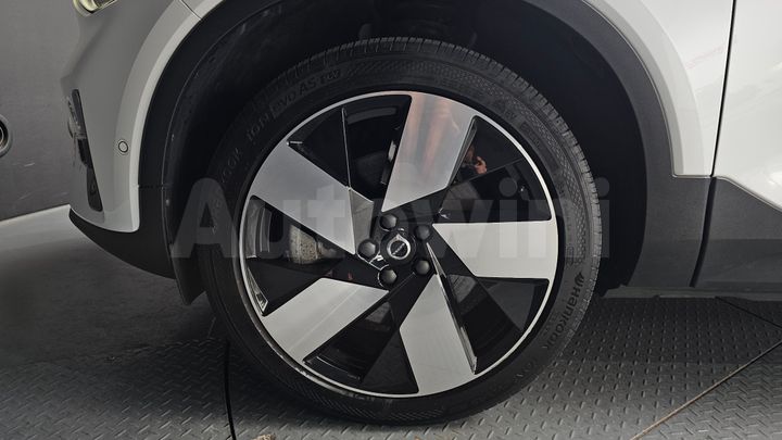 Volvo C40