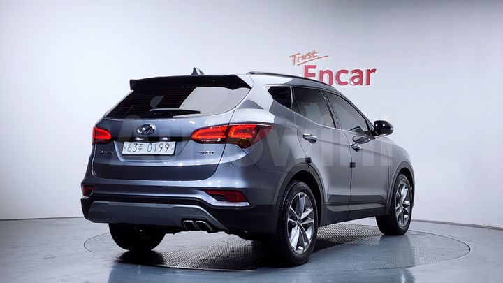 Hyundai SantaFe 2017 — 2
