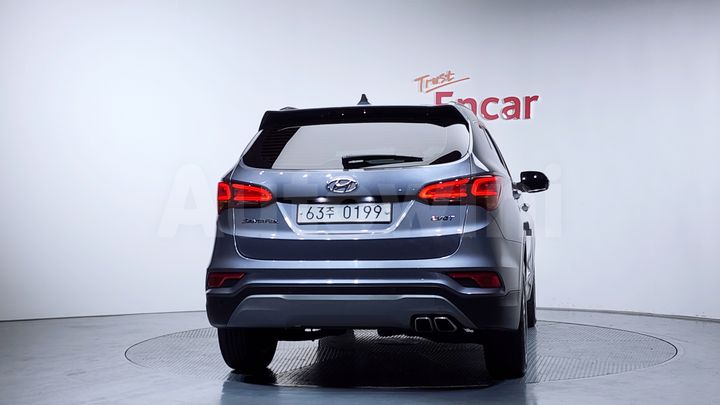 Hyundai SantaFe 2017 — 4