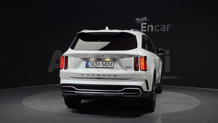 Kia Sorento 2022 — 4