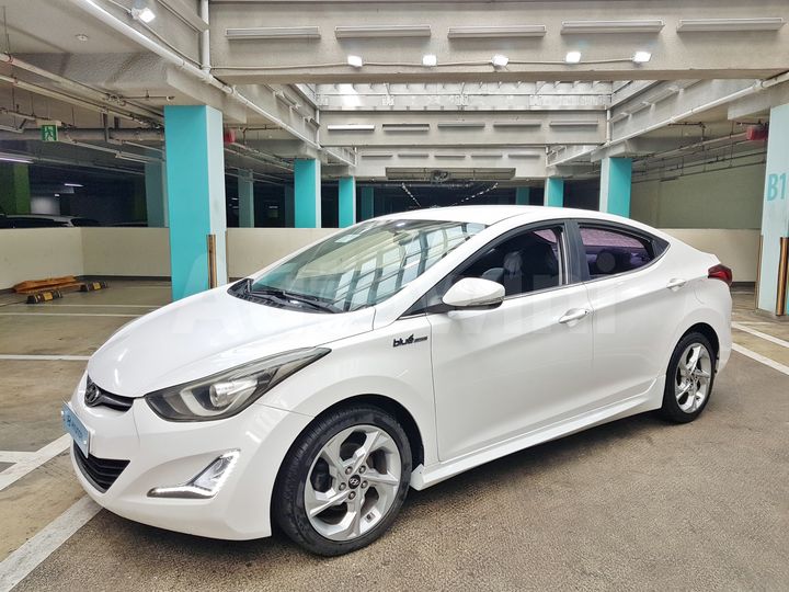 Hyundai Avante 2014 — 2