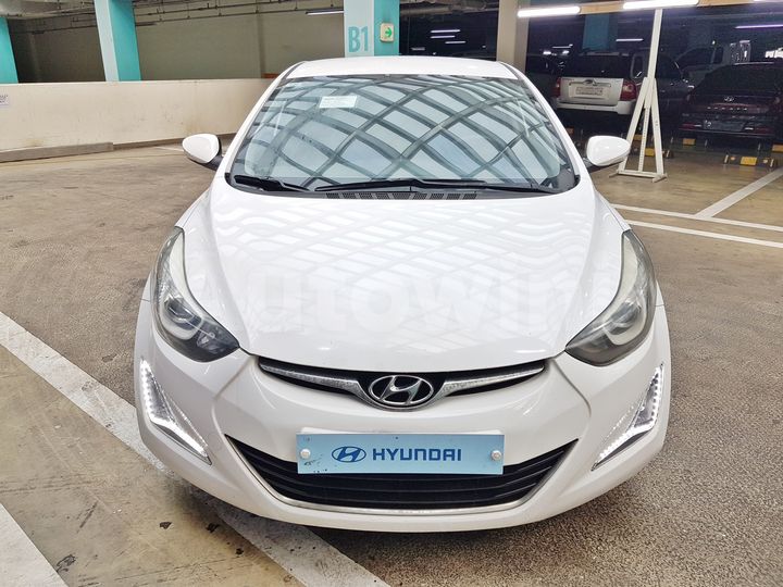 Hyundai Avante 2014 — 3