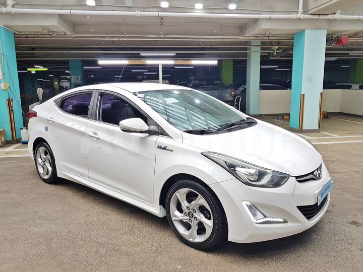 Hyundai Avante 2014 — 4