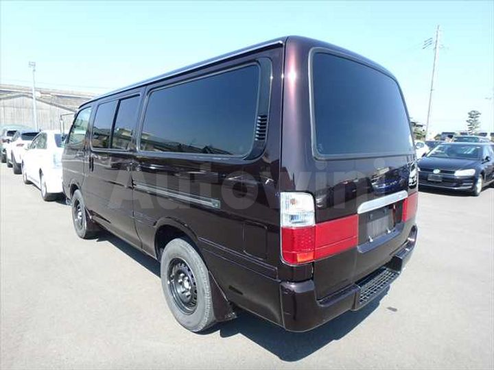 Toyota Hiace 2004 — 4