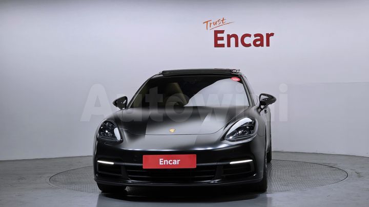 Porsche Panamera 2018 — 3