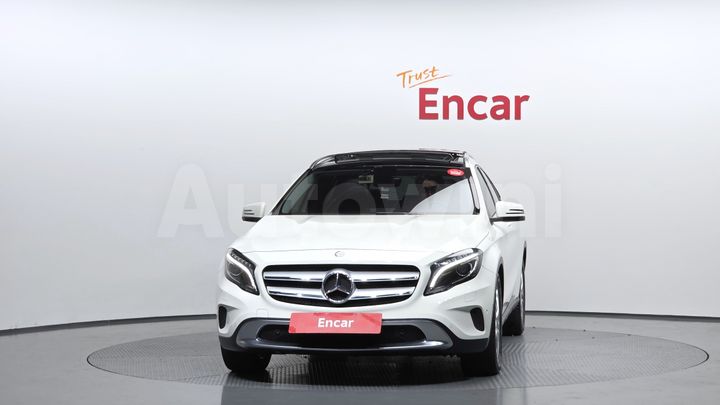 Mercedes Benz GLA Class 2015 — 3