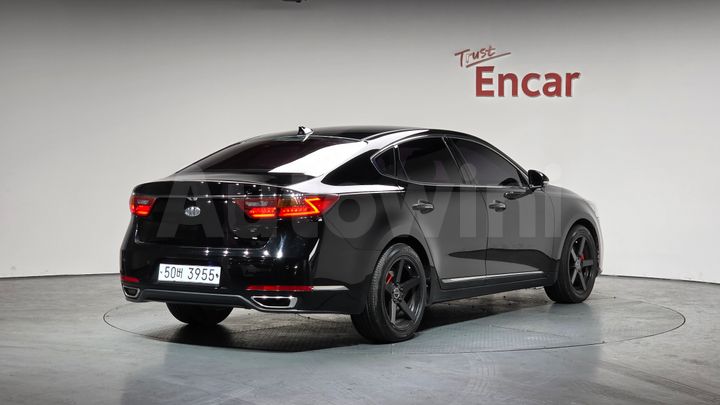 Kia K7 2018 — 2