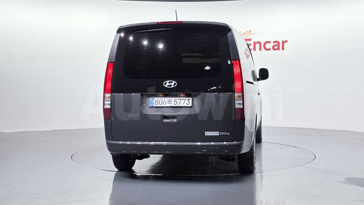 Hyundai Staria 2025 — 4