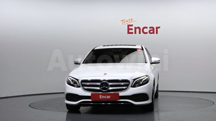 Mercedes Benz E Class 2018 — 3