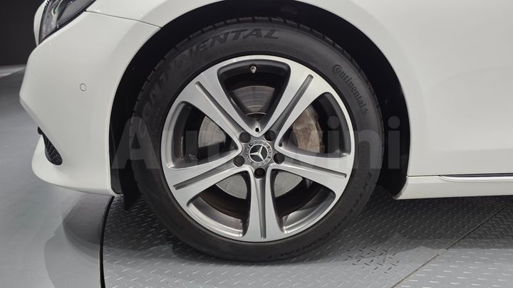 Mercedes Benz E Class 2018 — 5