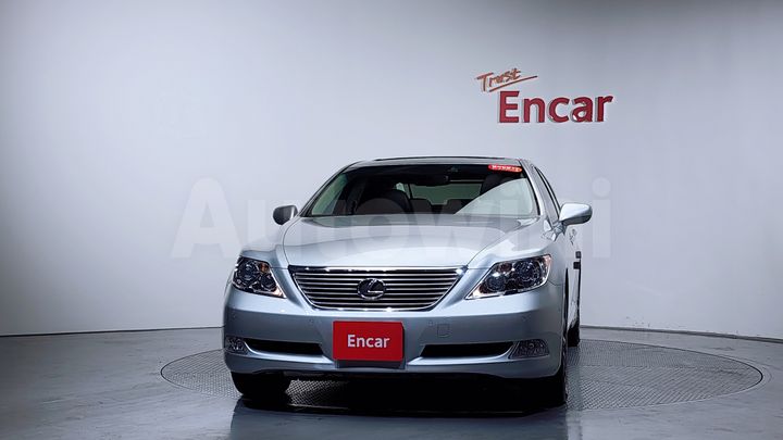 Lexus LS 2009 — 2